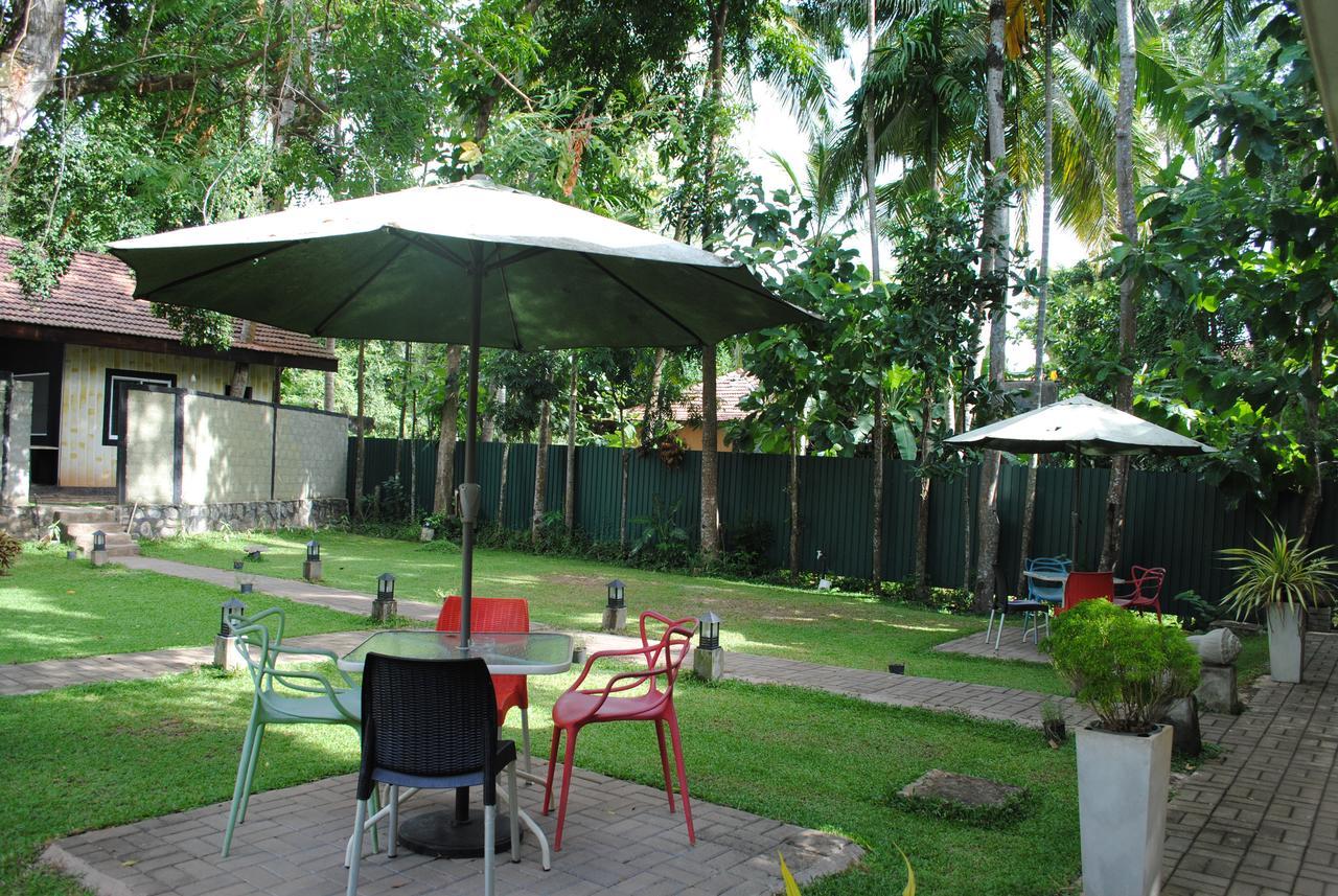 Bridge Hotel Negombo Kimbulapitiya Kültér fotó